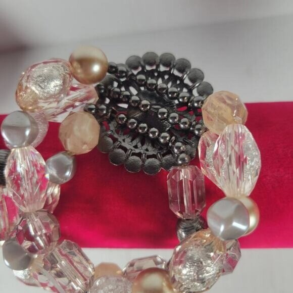 Western Floral Boho Retro Chunky Beaded Stretch Multi-strand Bracelet - Picture 2 of 3